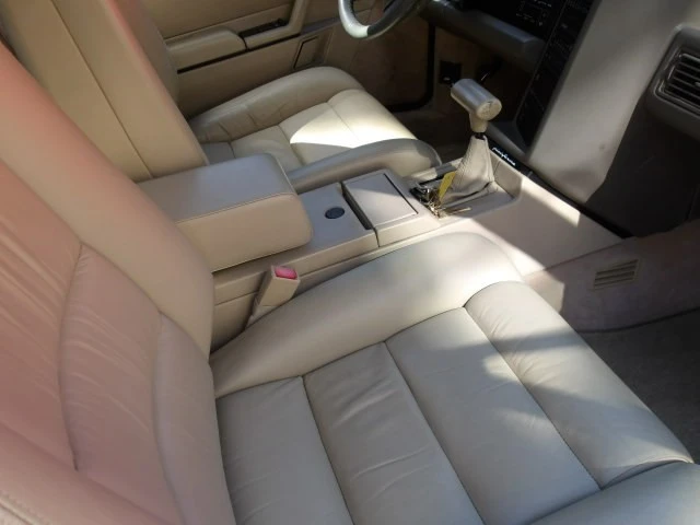 1991 Cadillac Allante - Image 5 of 21