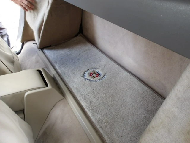 1991 Cadillac Allante - Image 16 of 21