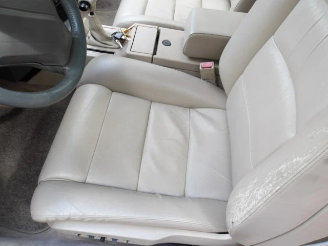 1991 Cadillac Allante - Image 12 of 21