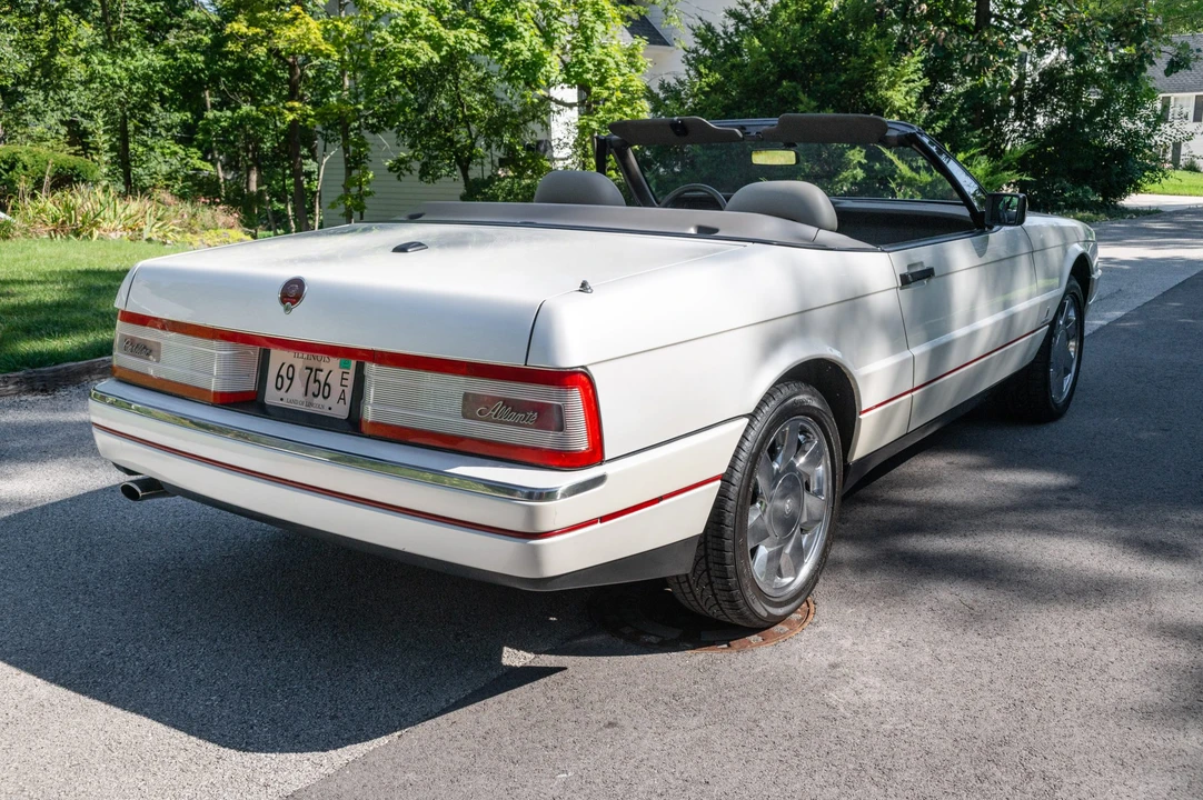 1991 Cadillac Allante - Image 5 of 31