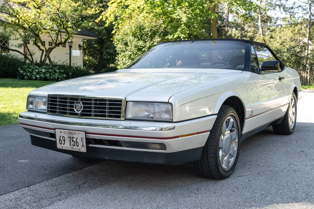 1991 Cadillac Allante - Image 17 of 31