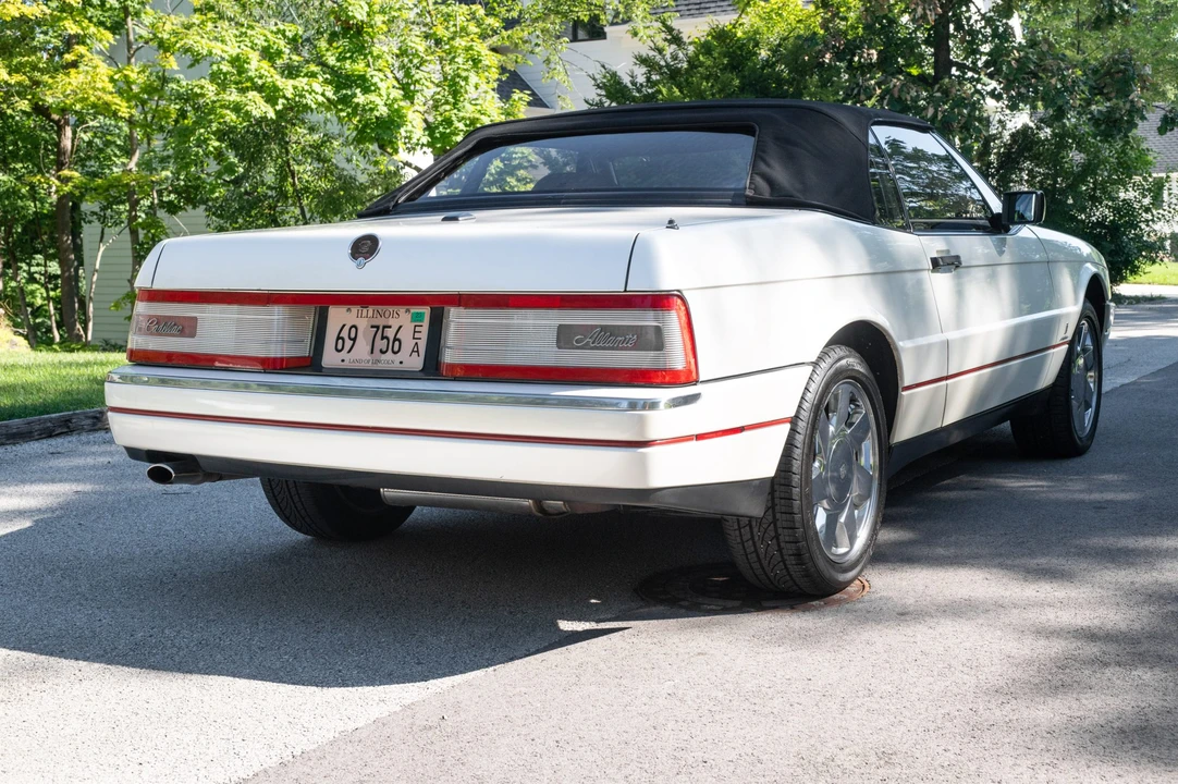 1991 Cadillac Allante - Image 21 of 31