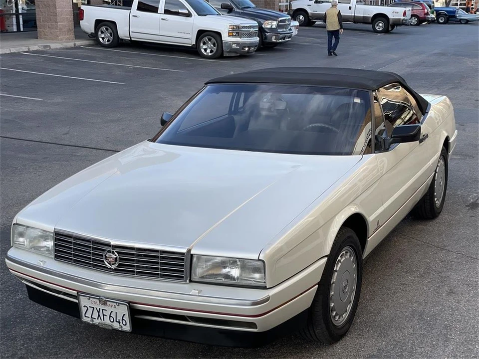 1991 Cadillac Allante - Image 18 of 31