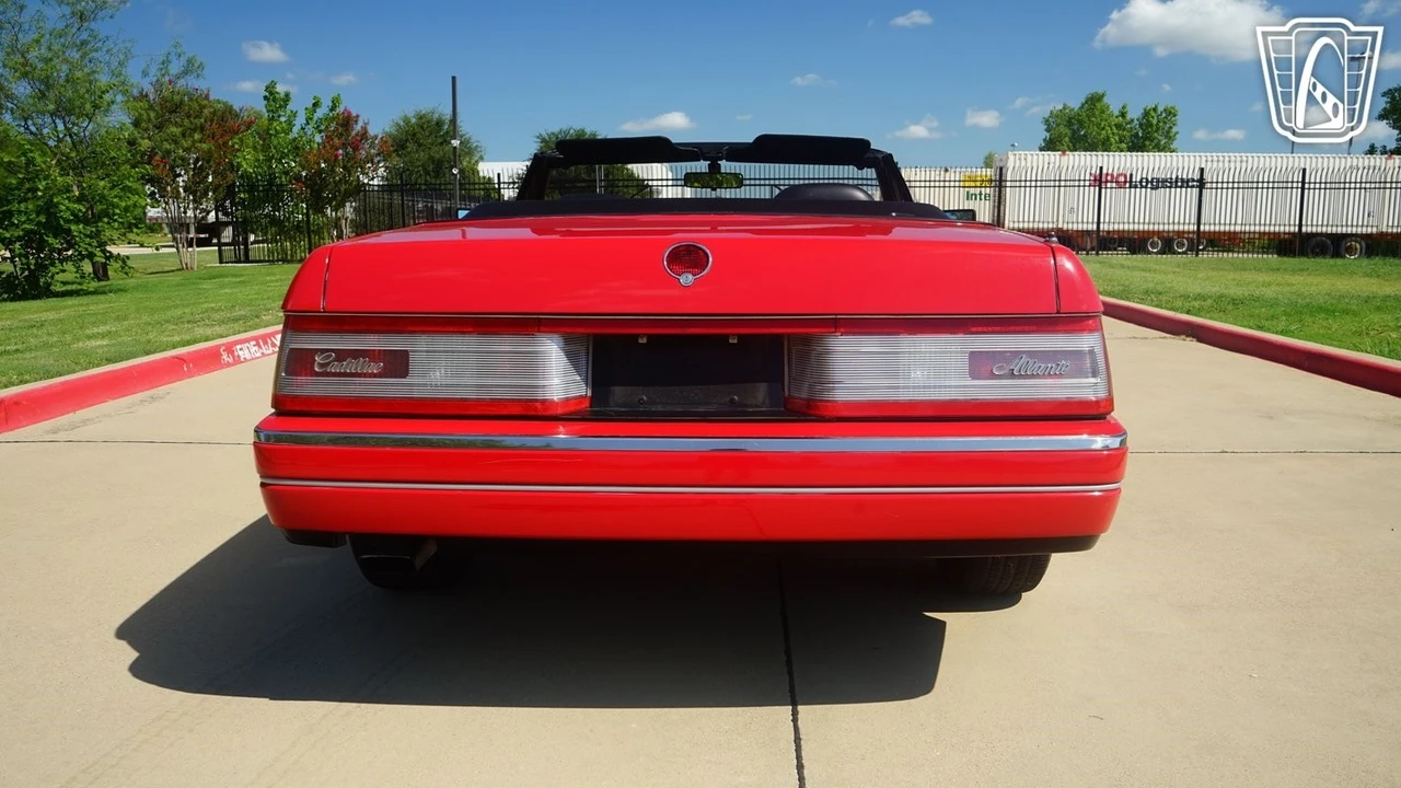1991 Cadillac Allante - Image 14 of 21