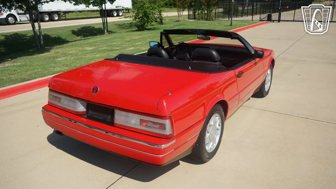 1991 Cadillac Allante - Image 16 of 21