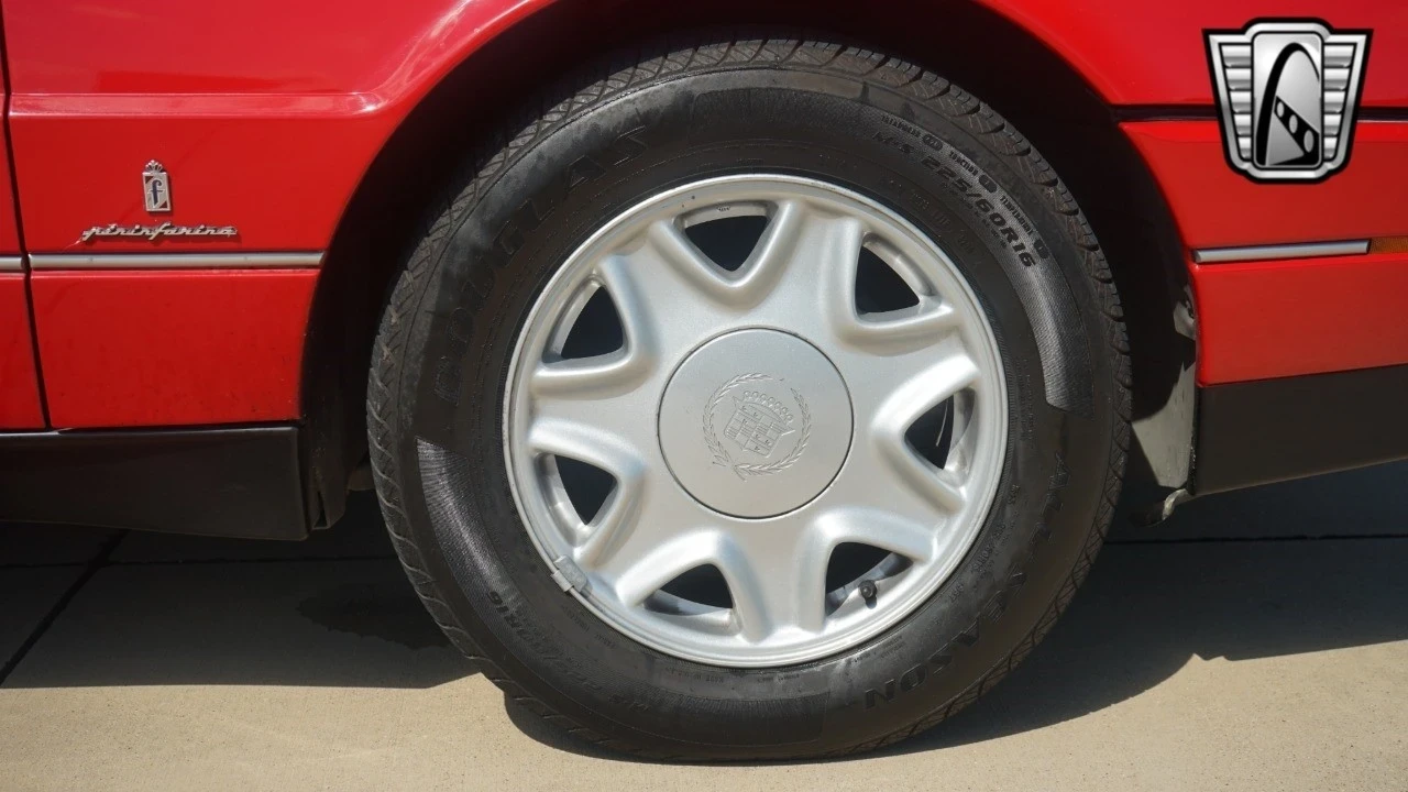 1991 Cadillac Allante - Image 13 of 21
