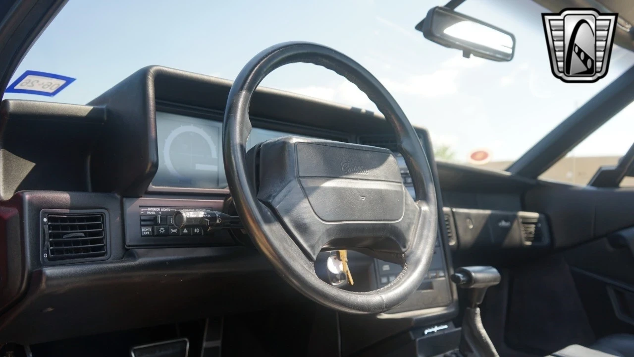 1991 Cadillac Allante - Image 20 of 21