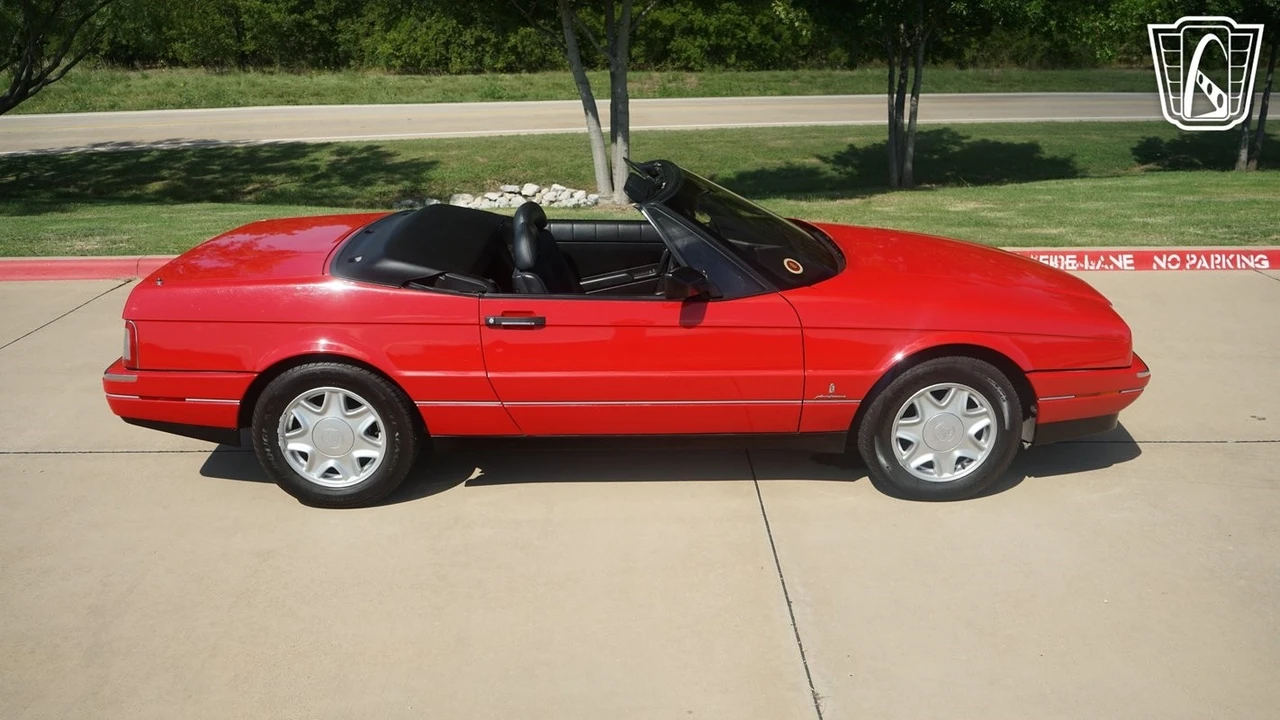 1991 Cadillac Allante - Image 19 of 21