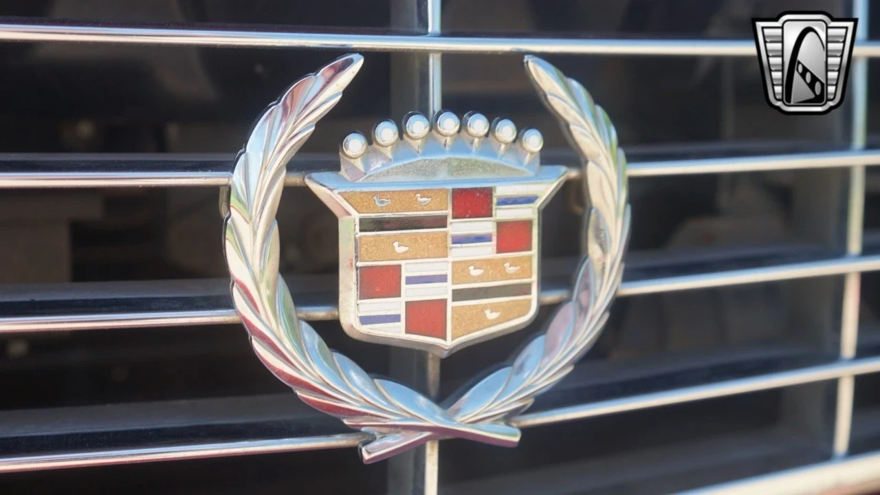 1991 Cadillac Allante - Image 16 of 21