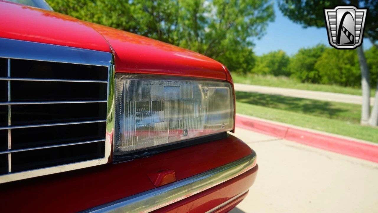 1991 Cadillac Allante - Image 15 of 21