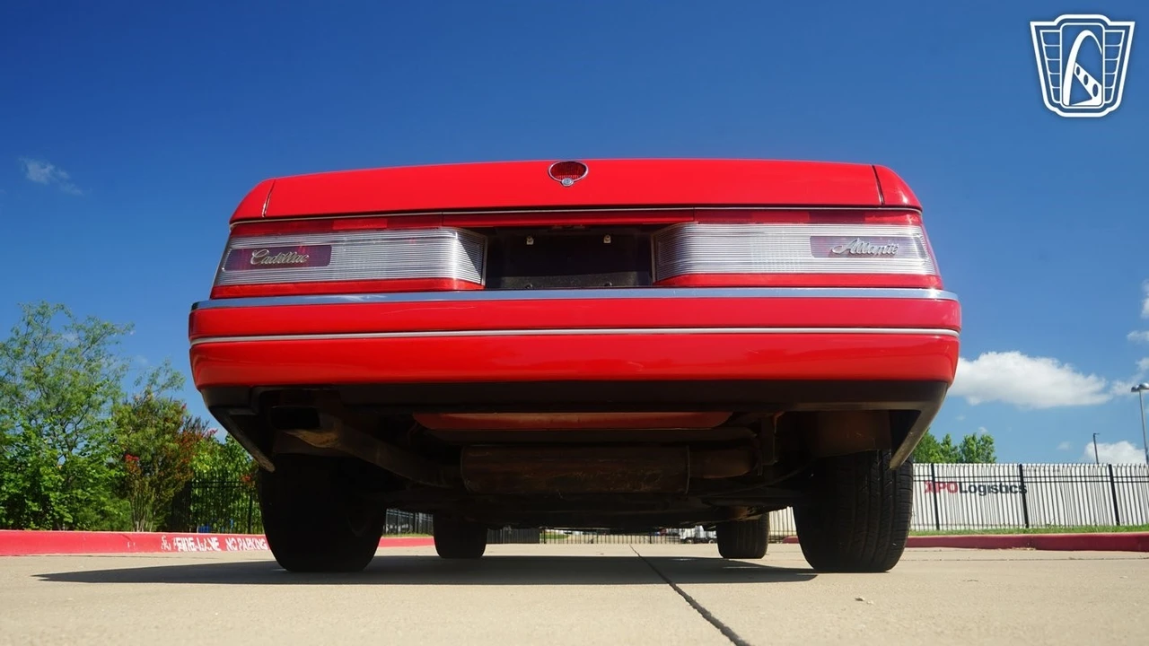 1991 Cadillac Allante - Image 15 of 21