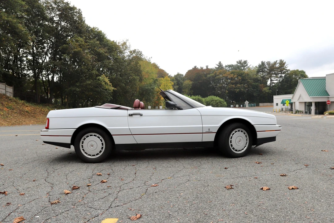 1991 Cadillac Allante - Image 15 of 31