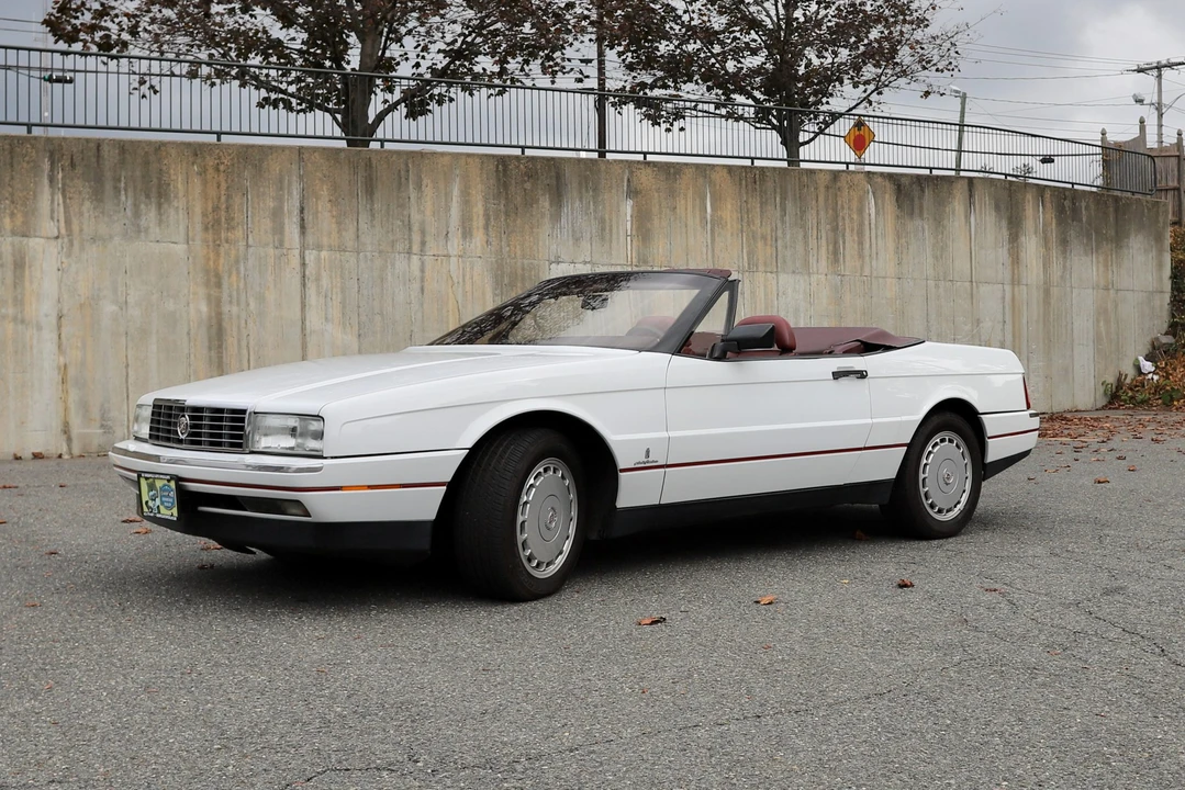 1991 Cadillac Allante - Image 4 of 31