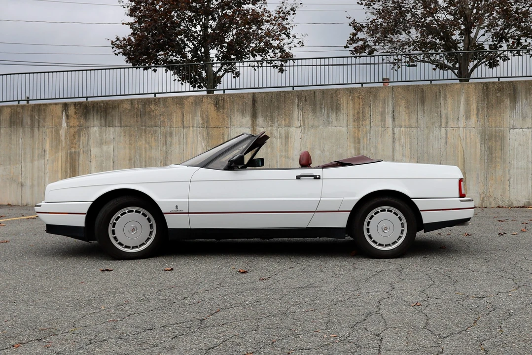 1991 Cadillac Allante - Image 6 of 31