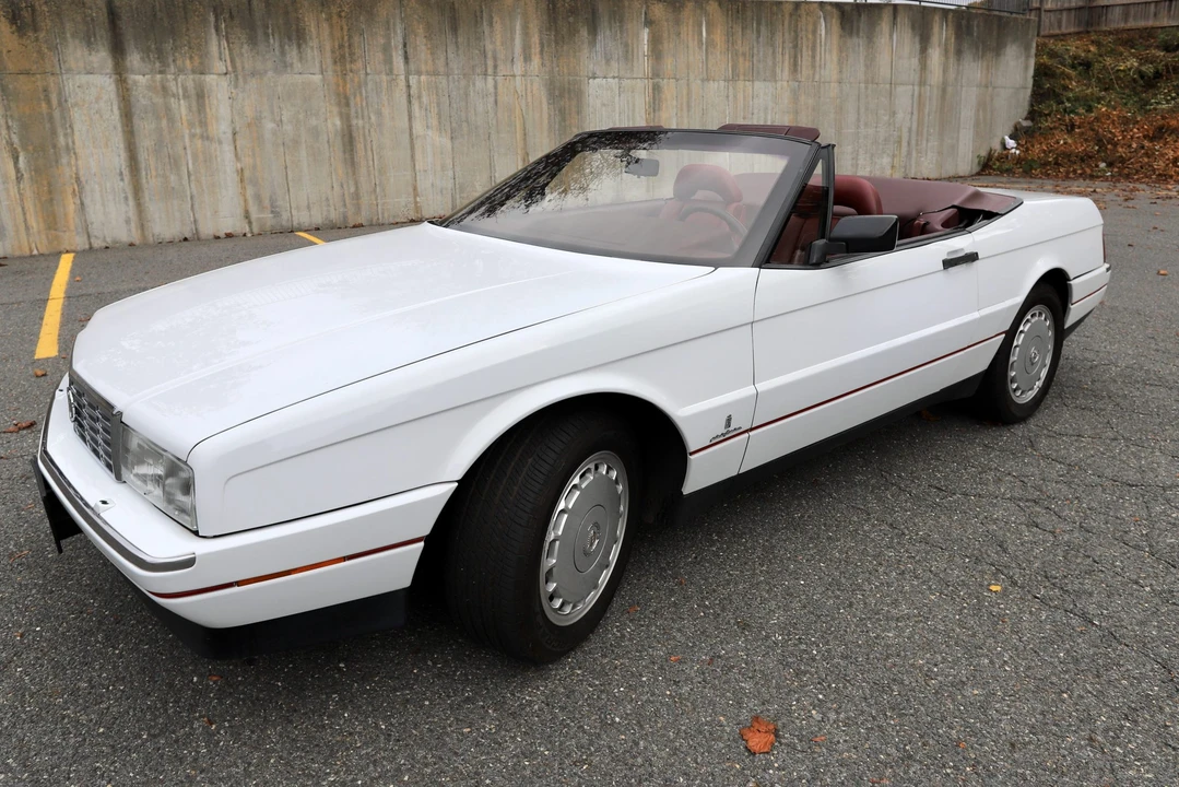 1991 Cadillac Allante - Image 25 of 31