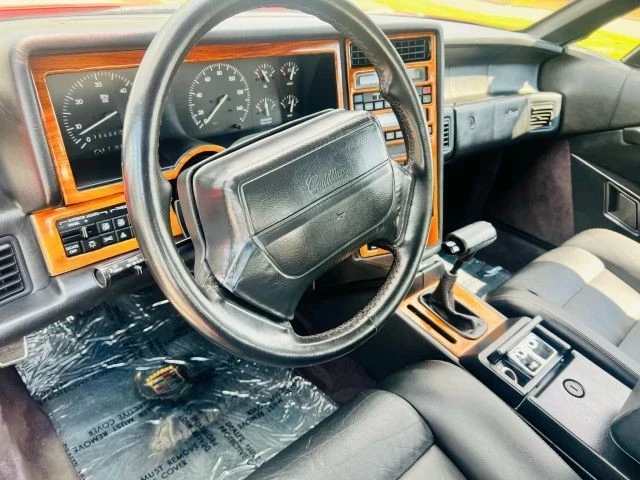 1991 Cadillac Allante - Image 11 of 14