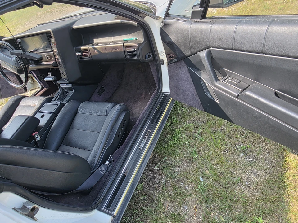 1991 Cadillac Allante - Image 10 of 12