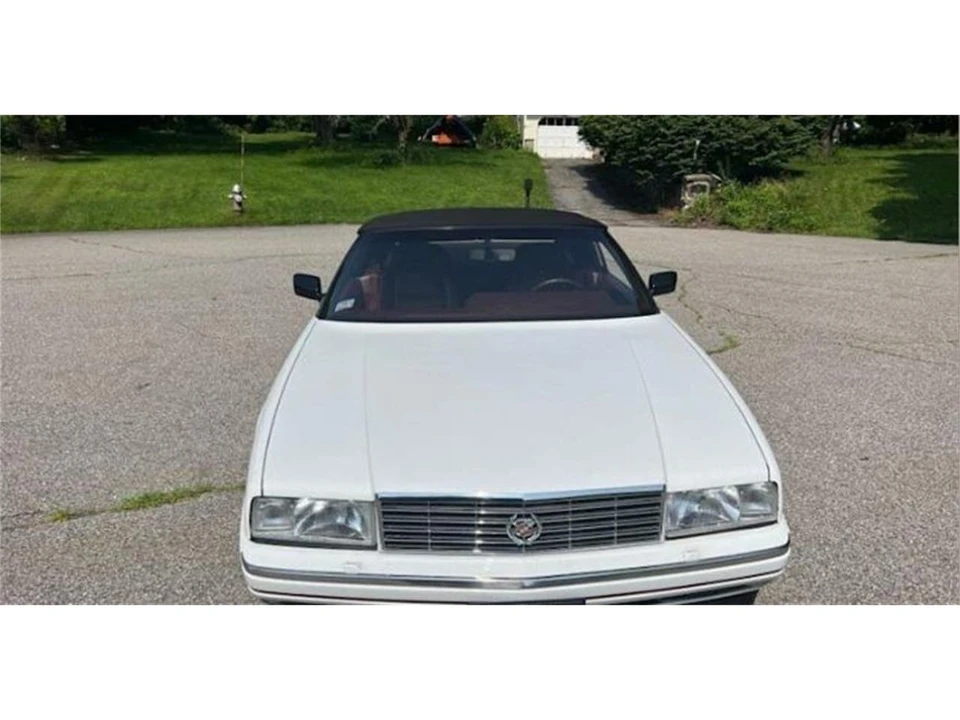 1991 Cadillac Allante - Image 9 of 21