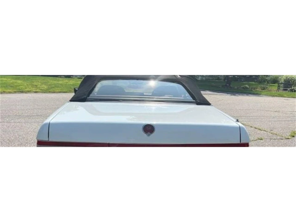 1991 Cadillac Allante - Image 8 of 21