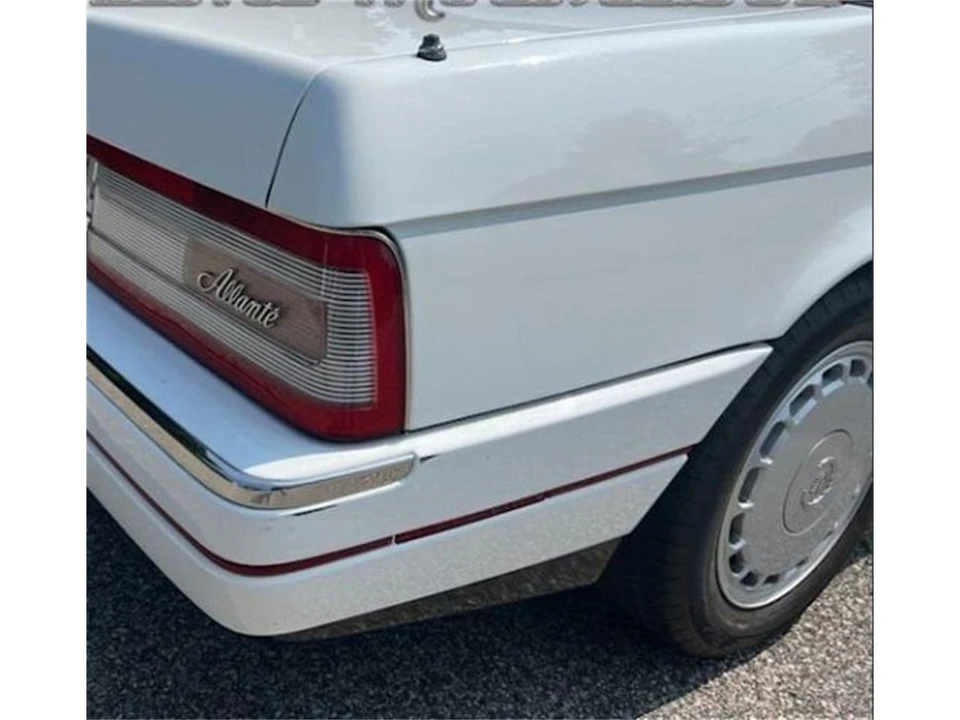 1991 Cadillac Allante - Image 18 of 21
