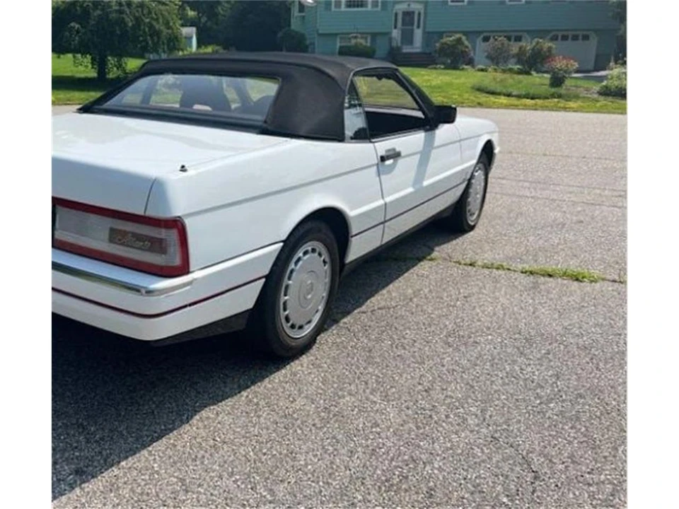 1991 Cadillac Allante - Image 14 of 21
