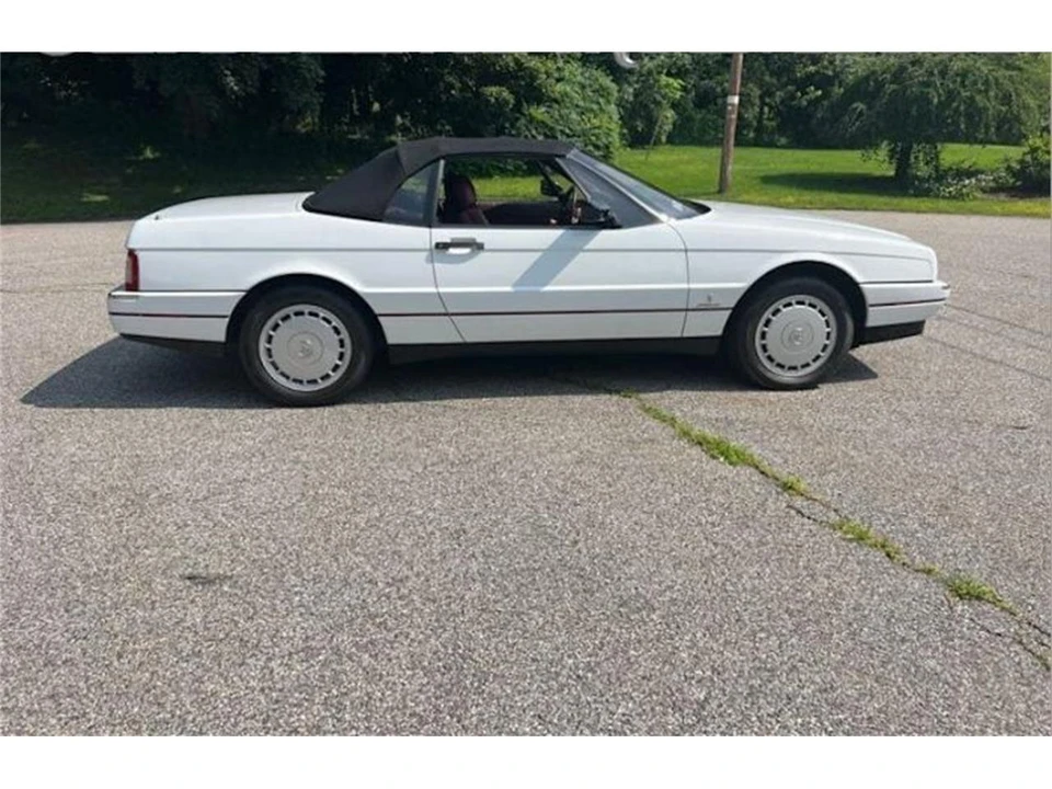 1991 Cadillac Allante - Image 16 of 21