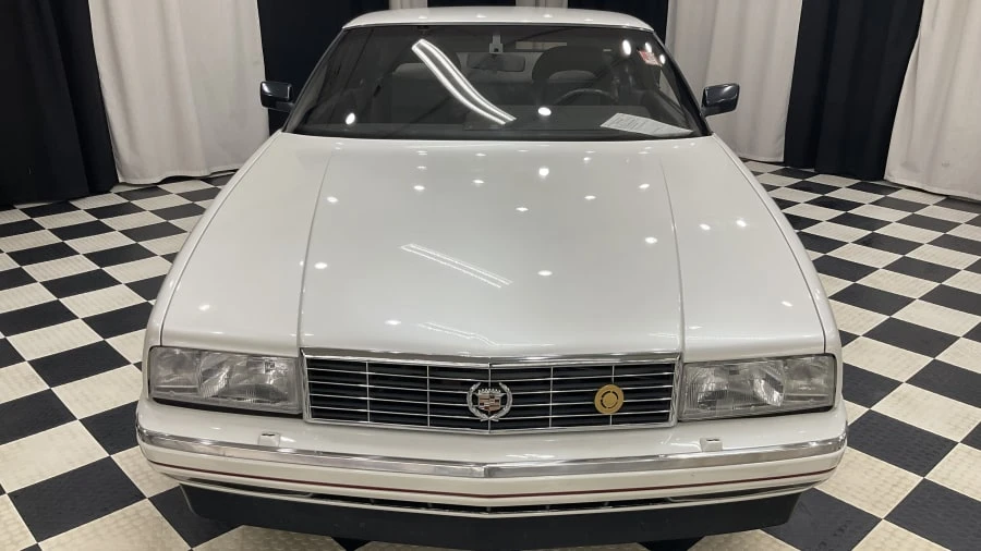 1991 Cadillac Allante - Image 13 of 15