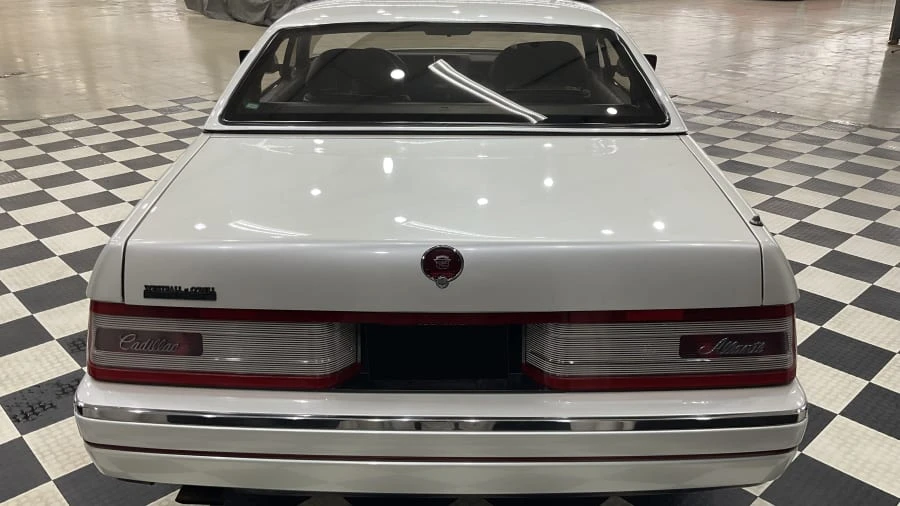 1991 Cadillac Allante - Image 14 of 15