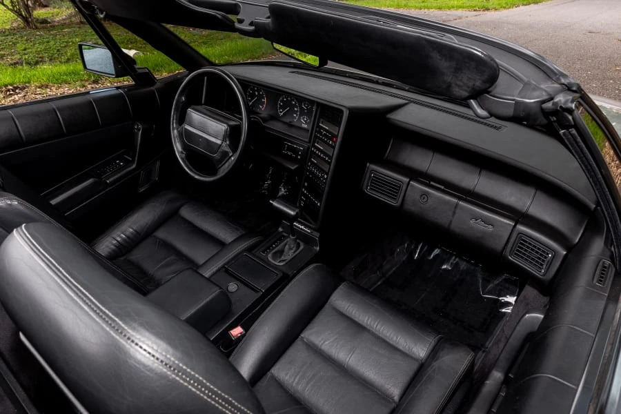 1991 Cadillac Allante - Image 24 of 31
