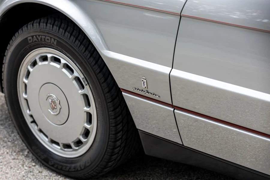 1991 Cadillac Allante - Image 16 of 31