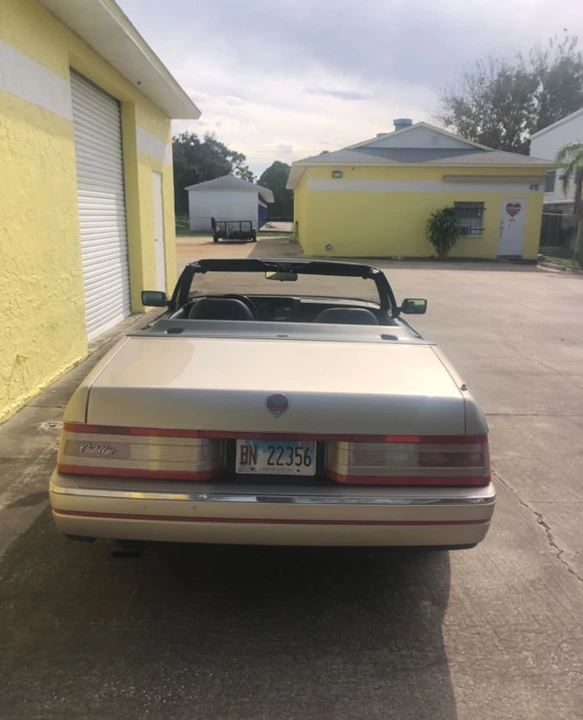 1991 Cadillac Allante - Image 6 of 10