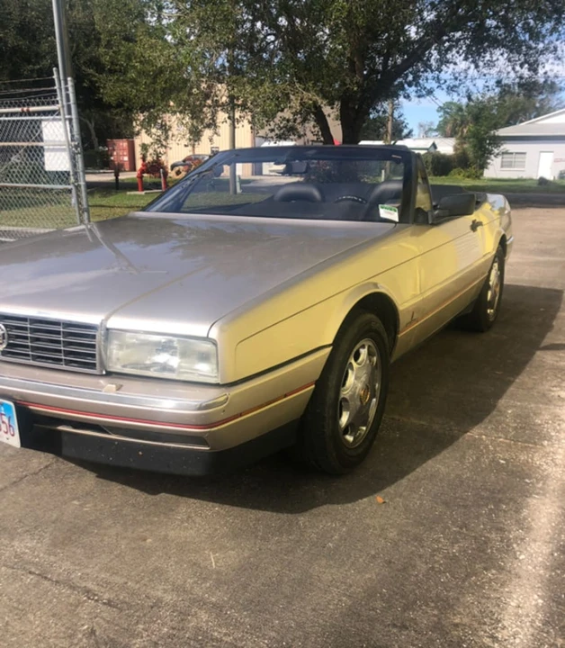 1991 Cadillac Allante - Image 2 of 10