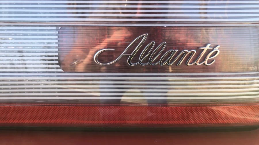 1991 Cadillac Allante - Image 9 of 12