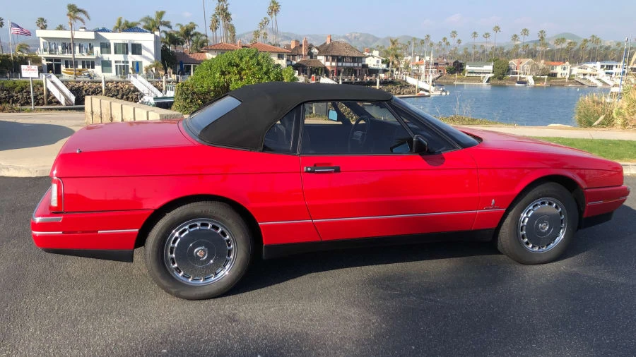 1991 Cadillac Allante - Image 11 of 12