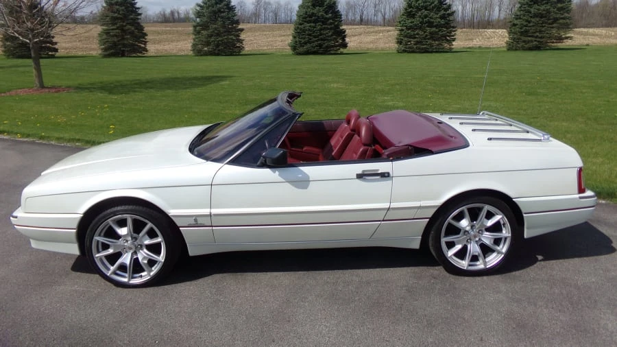 1991 Cadillac Allante - Image 2 of 8