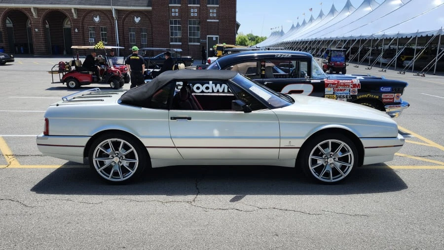 1991 Cadillac Allante - Image 2 of 10