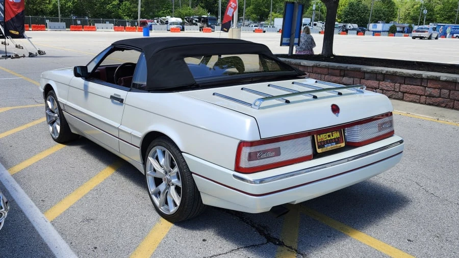 1991 Cadillac Allante - Image 5 of 10