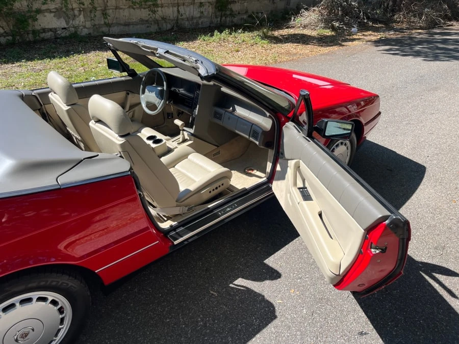 1991 Cadillac Allante - Image 7 of 13