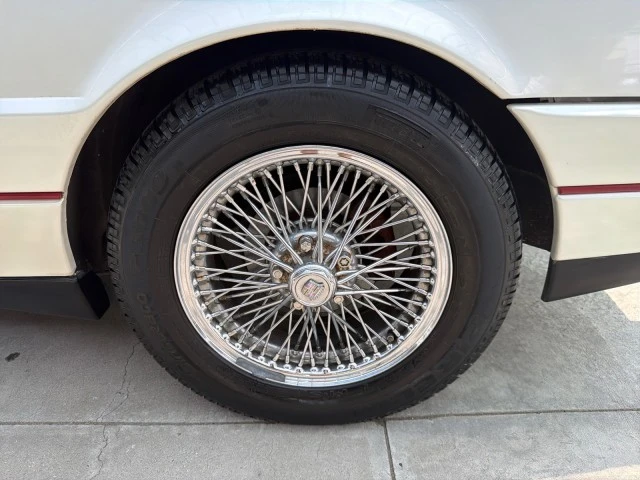 1991 Cadillac Allante - Image 21 of 31