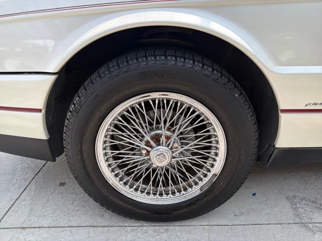 1991 Cadillac Allante - Image 20 of 31