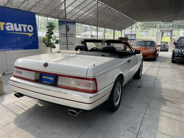 1991 Cadillac Allante - Image 9 of 31