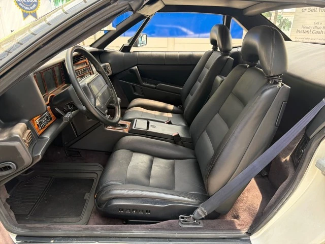 1991 Cadillac Allante - Image 24 of 31