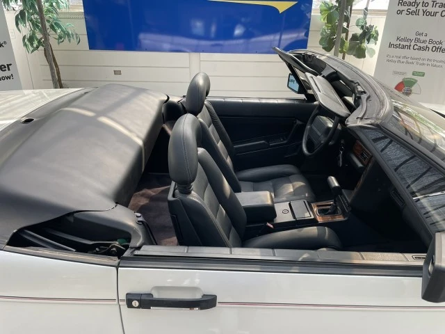 1991 Cadillac Allante - Image 29 of 31