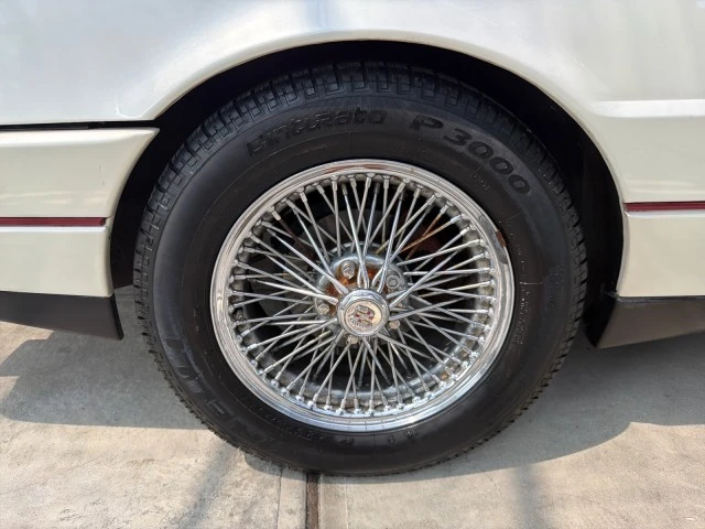 1991 Cadillac Allante - Image 22 of 31