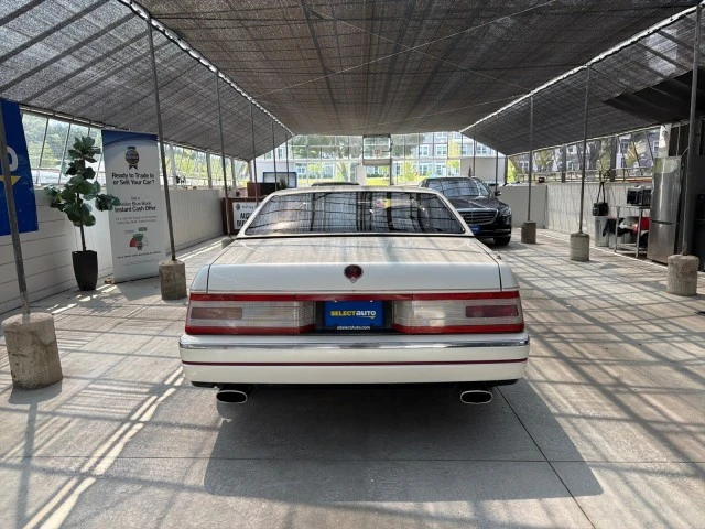1991 Cadillac Allante - Image 11 of 31