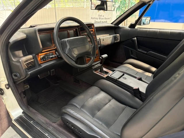 1991 Cadillac Allante - Image 25 of 31