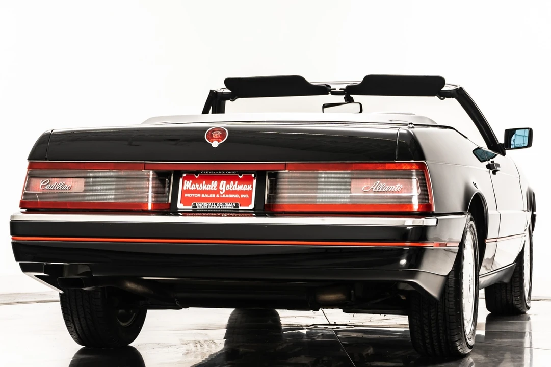1991 Cadillac Allante - Image 9 of 21