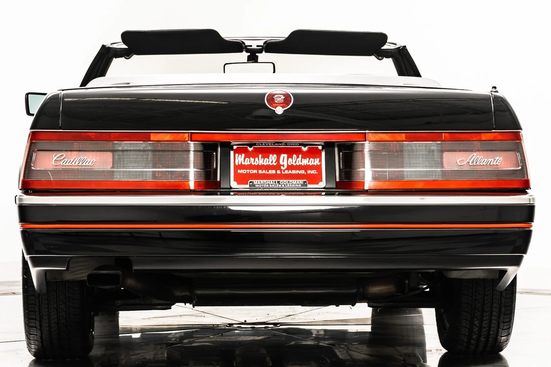 1991 Cadillac Allante - Image 8 of 21