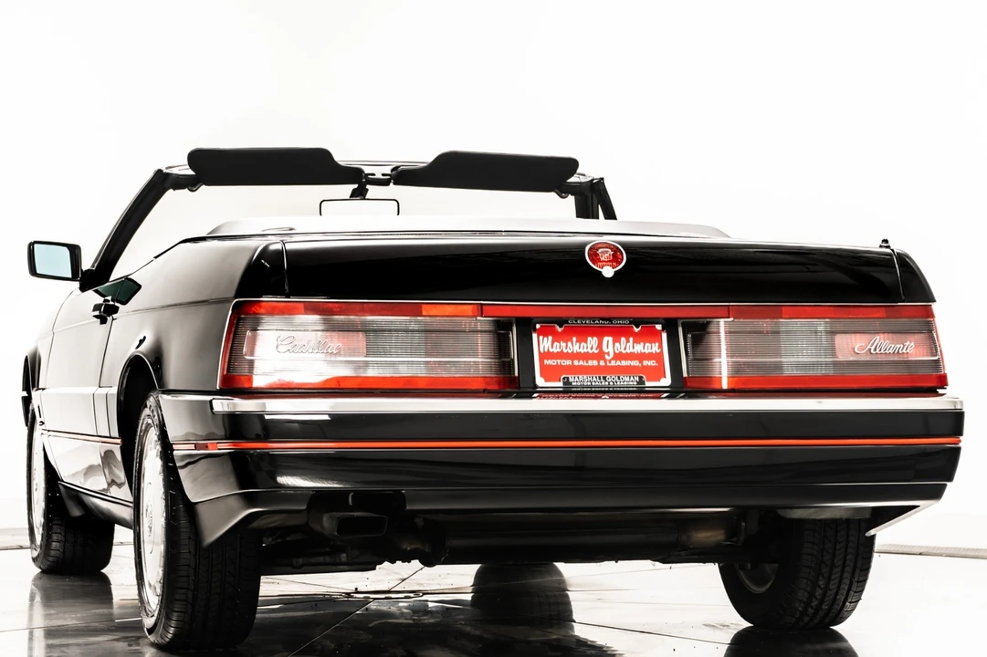 1991 Cadillac Allante - Image 7 of 21
