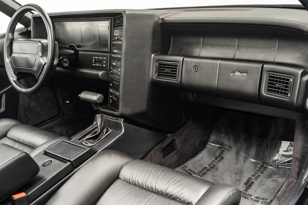 1991 Cadillac Allante - Image 14 of 21
